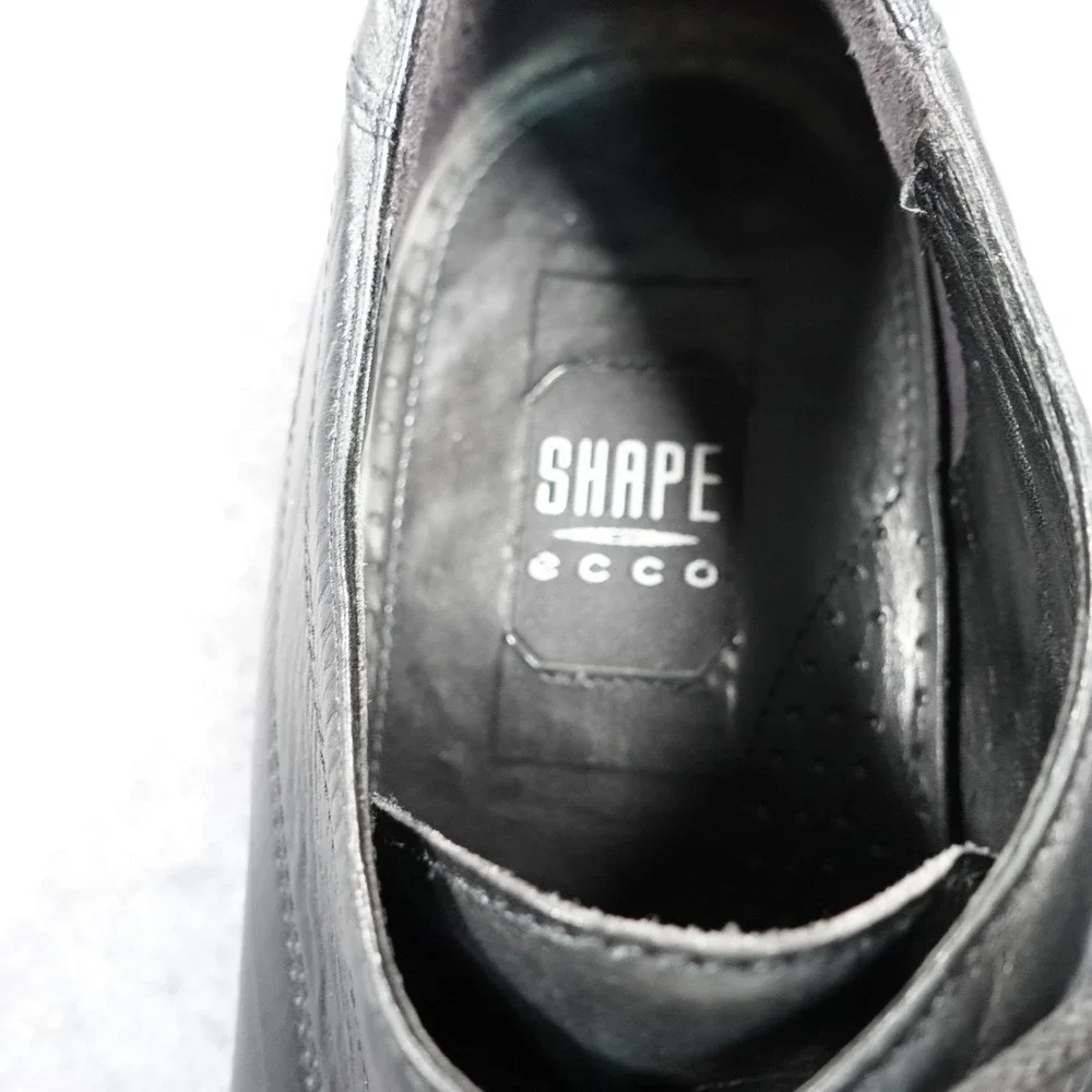 Ecco shape leather